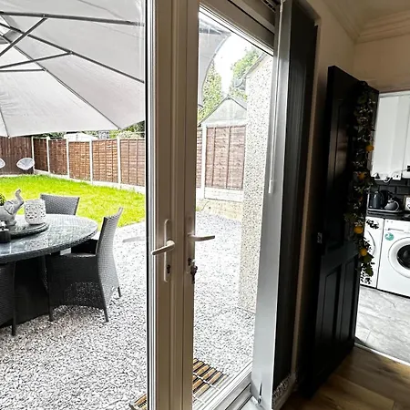 Cosy 3 Bed Home Near Nec & Bhx Birmingham Exterior photo