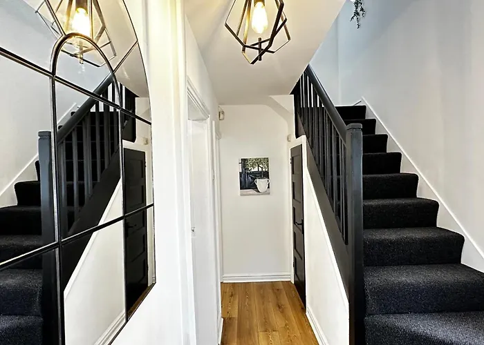 Cosy 3 Bed Home Near Nec & Bhx