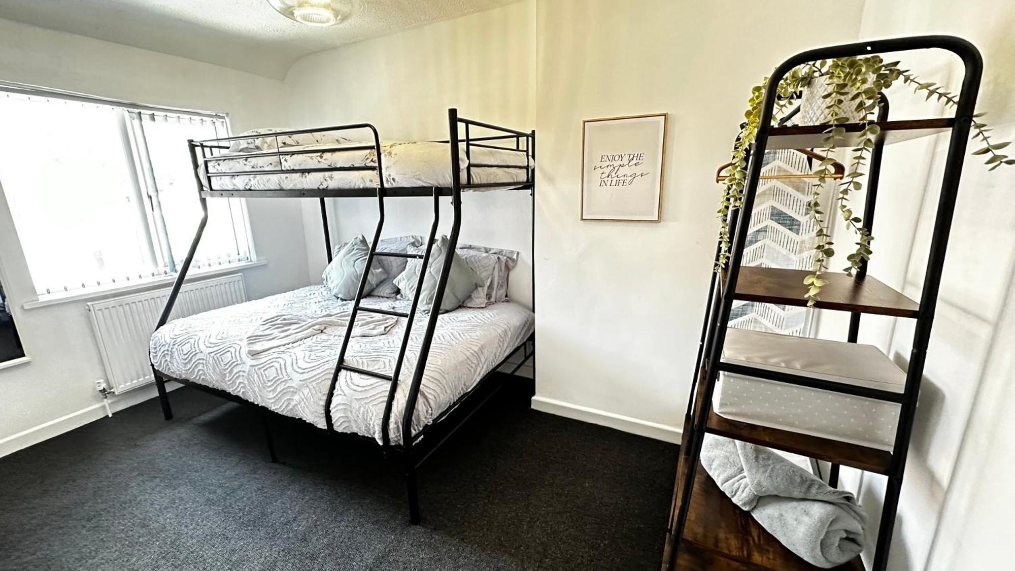 Cosy 3 Bed Near Nec & Bhx * Бирмингем